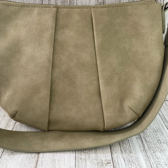 NWT Women's Universal Threads Goods Co. Green Bag - Picture 2 of 6